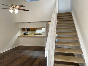 2873 Jim Lee Rd in Tallahassee, FL - Building Photo - Building Photo