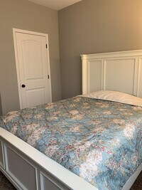 16654 Holy Cross Ln photo'