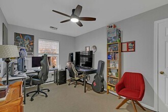 220 Hinton Ave in Chesapeake, VA - Building Photo - Building Photo