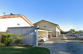 3033 Los Prados St in San Mateo, CA - Building Photo - Building Photo