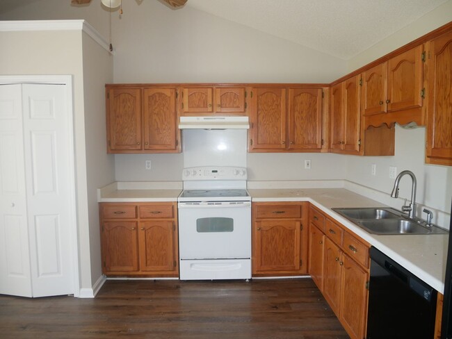 6192 Magnolia Lakes Dr in Olive Branch, MS - Building Photo - Building Photo