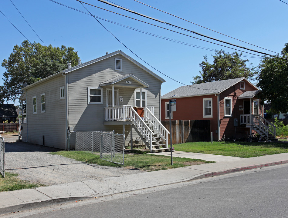 111-113 6th St in West Sacramento, CA - Building Photo