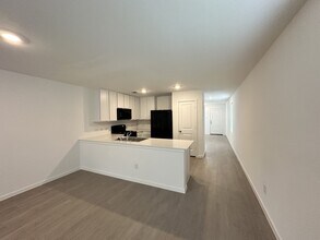 1429 Erie Dr in Sherman, TX - Foto de edificio - Building Photo