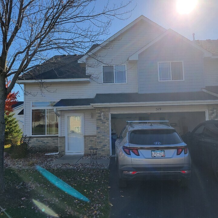 519 Gooseberry Lane in Dundas, MN - Building Photo