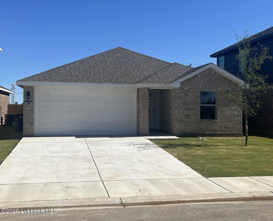 206 14th St in Wolfforth, TX - Building Photo