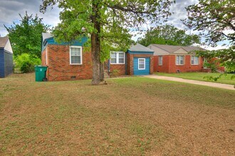 1204 NE 42nd St in Oklahoma City, OK - Building Photo - Building Photo