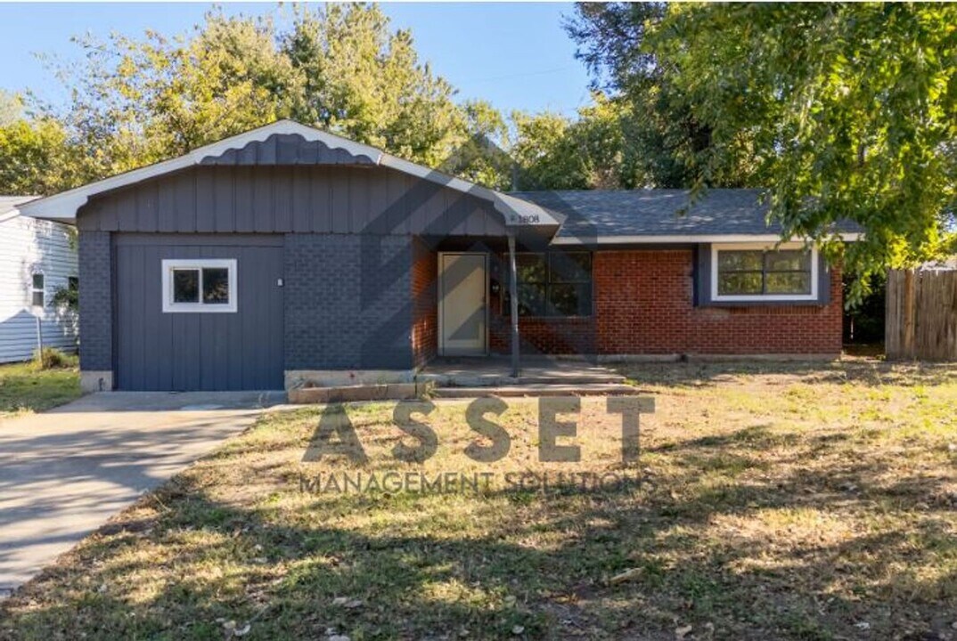 1808 Treat Dr in Midwest City, OK - Building Photo