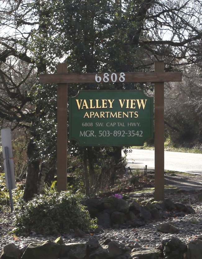 Valley View Apartments in Portland, OR - Building Photo - Building Photo