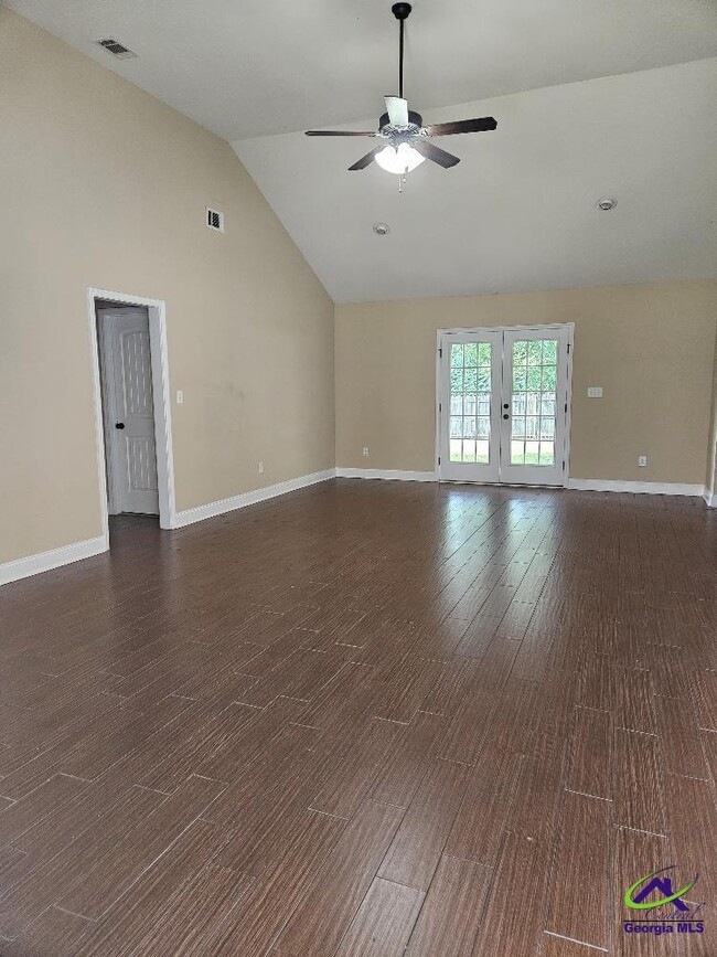 101 Azalea Ave in Bonaire, GA - Building Photo - Building Photo