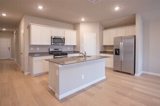 1722 San Jacinto Dr in Brenham, TX - Building Photo - Building Photo