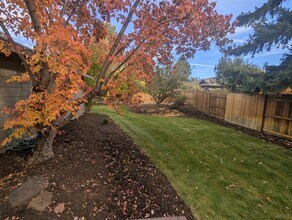 1315 NE Paula Dr in Bend, OR - Building Photo - Building Photo