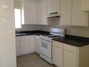 735 S Sacramento St in Lodi, CA - Building Photo - Building Photo