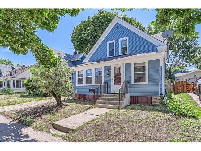 property at 1538 Selby Ave