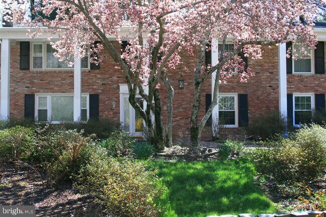 6623 Tunlaw Ct in Alexandria, VA - Building Photo - Building Photo