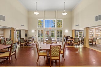 Spring Ridge Senior 62+ Apartments in Frederick, MD - Foto de edificio - Building Photo
