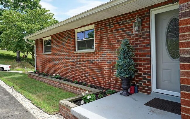 property at 1100 Ledge Hill Dr