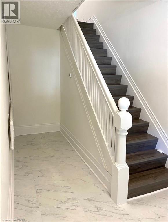 54 Cambridge St in Cambridge, ON - Building Photo - Building Photo