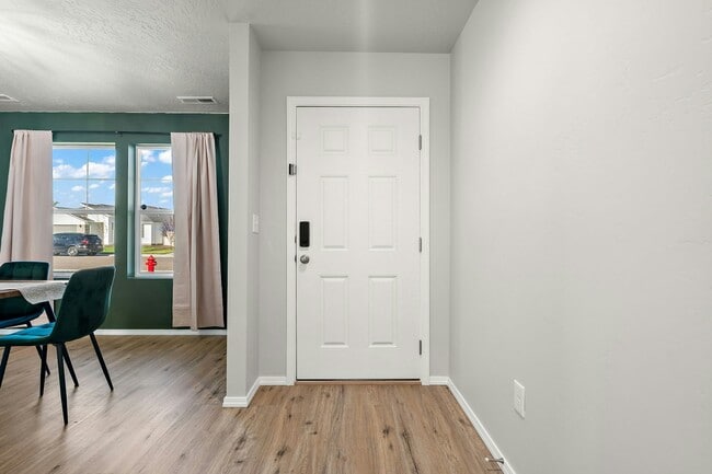 16372 Whitley Ave in Caldwell, ID - Building Photo - Building Photo