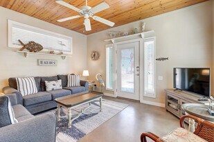 2606 Eleventh St in Port Aransas, TX - Building Photo