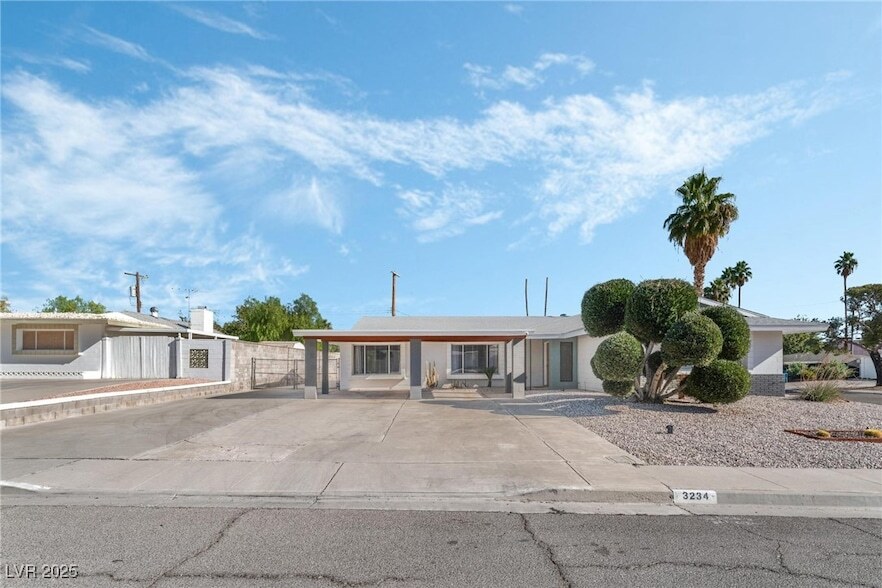 3234 Camel Back Dr in Las Vegas, NV - Building Photo