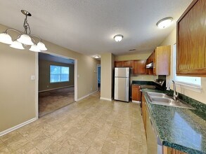 7938 Lobilia Ln in Charlotte, NC - Building Photo - Building Photo