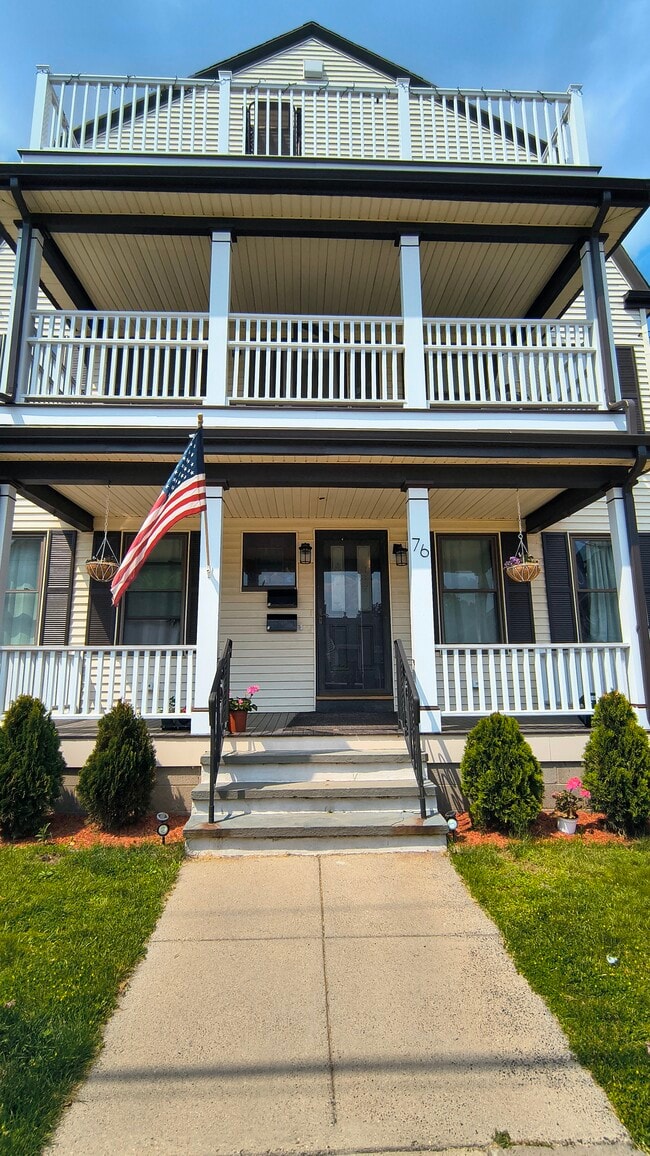 76 Atlantic St, Unit 1