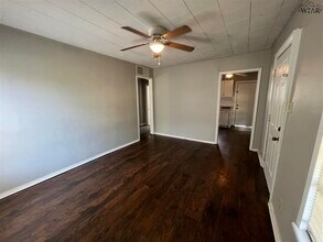 2506 Marie St in Wichita Falls, TX - Building Photo - Building Photo