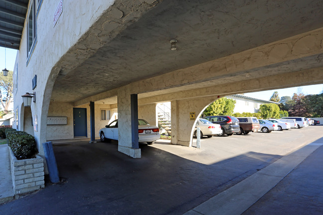 Eucalyptus Apartments in Encinitas, CA - Building Photo - Building Photo