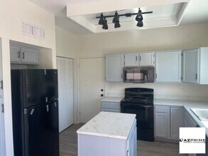 3765-3765 W Koshare Ln in Tucson, AZ - Building Photo - Building Photo