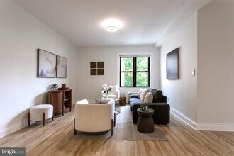 3100 Connecticut Ave NW in Washington, DC - Foto de edificio - Building Photo