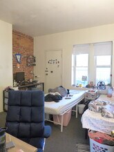 16 S Huntington Ave, Unit 3 in Boston, MA - Building Photo - Building Photo
