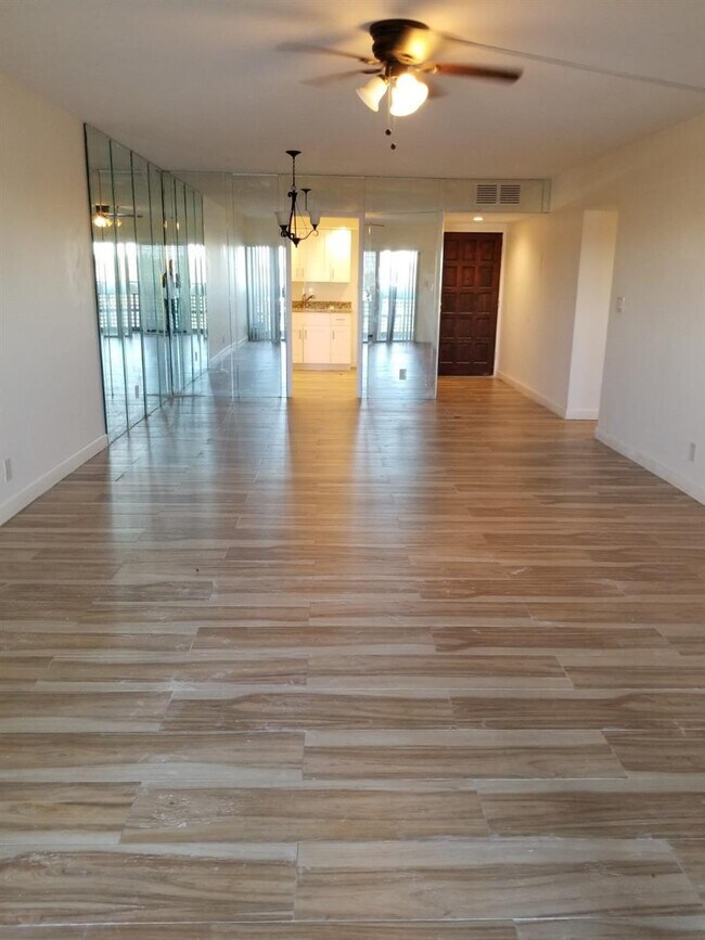 3301 Spanish Moss Terrace Apartments and Nearby Lauderhill Apartments