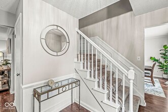 6542 Kingman Dr in Indianapolis, IN - Building Photo - Building Photo