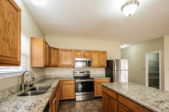 11705 Rossmore Dr in Indianapolis, IN - Building Photo - Building Photo