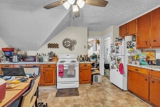 298 S Main St in Attleboro, MA - Building Photo - Building Photo