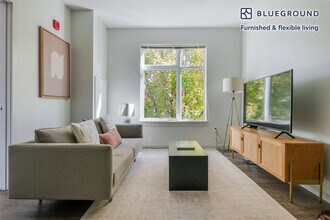 240 Sidney St, Unit SI FL2-ID1231 in Cambridge, MA - Building Photo - Building Photo
