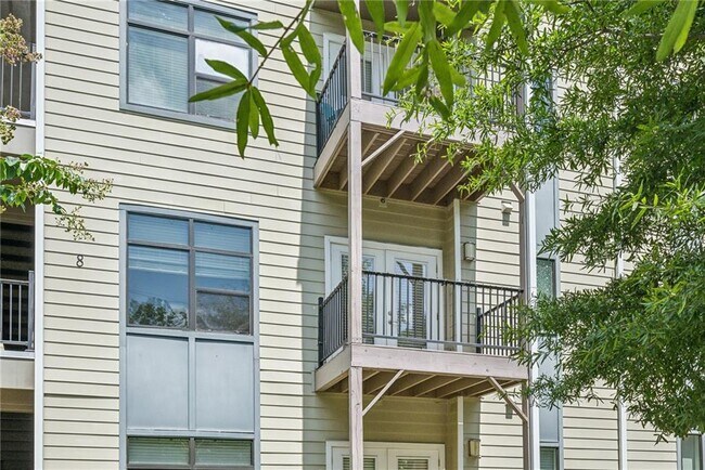 property at 36 Moda Ln