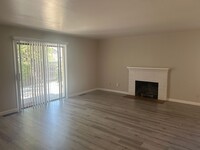 416 Harley Dr in Woodland, CA - Building Photo - Building Photo