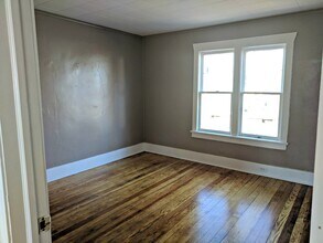 1251 Kenneth St in Muskegon, MI - Building Photo - Building Photo