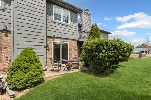 11 Foxcroft Rd, Unit 11-131 in Naperville, IL - Building Photo - Building Photo