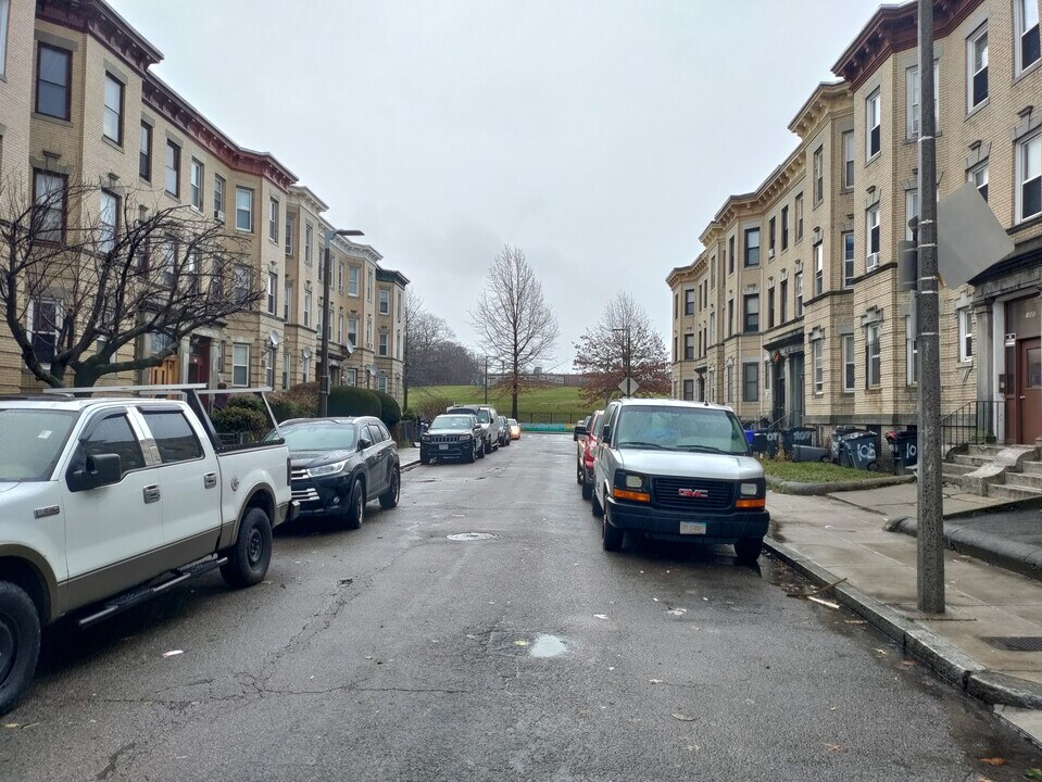 107 Brunswick St, Unit 1 Photo