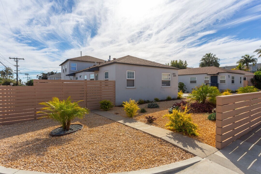 2067 Emerald St in San Diego, CA - Building Photo
