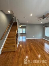350 Cliff Rd in Sewaren, NJ - Building Photo - Building Photo