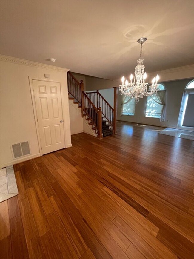 502 Quince Ct in La Plata, MD - Building Photo - Building Photo