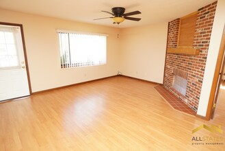 8954 SW 101st Pl in Ocala, FL - Foto de edificio - Building Photo