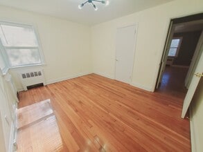 663 High Ridge Rd, Unit 2 in Stamford, CT - Building Photo - Building Photo