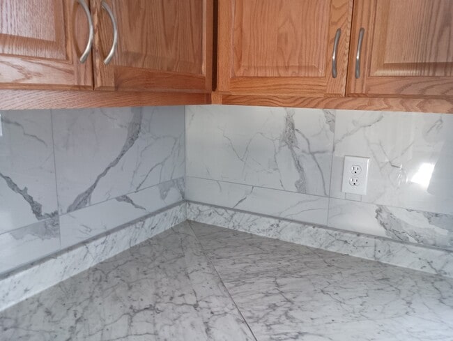 1A Saybrook Dr, Unit 1A in Latham, NY - Foto de edificio - Building Photo