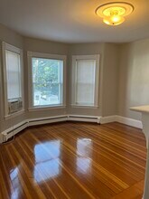 132 Riverside St in Watertown, MA - Building Photo - Building Photo