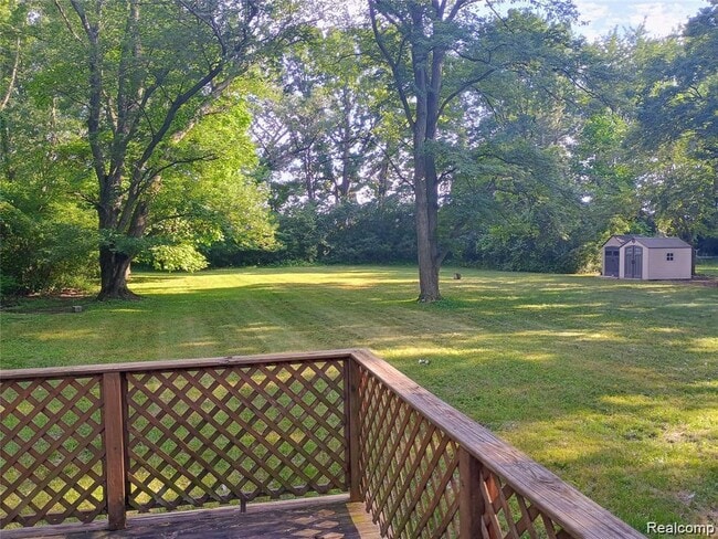 19241 Melrose Ave in Southfield, MI - Building Photo - Building Photo