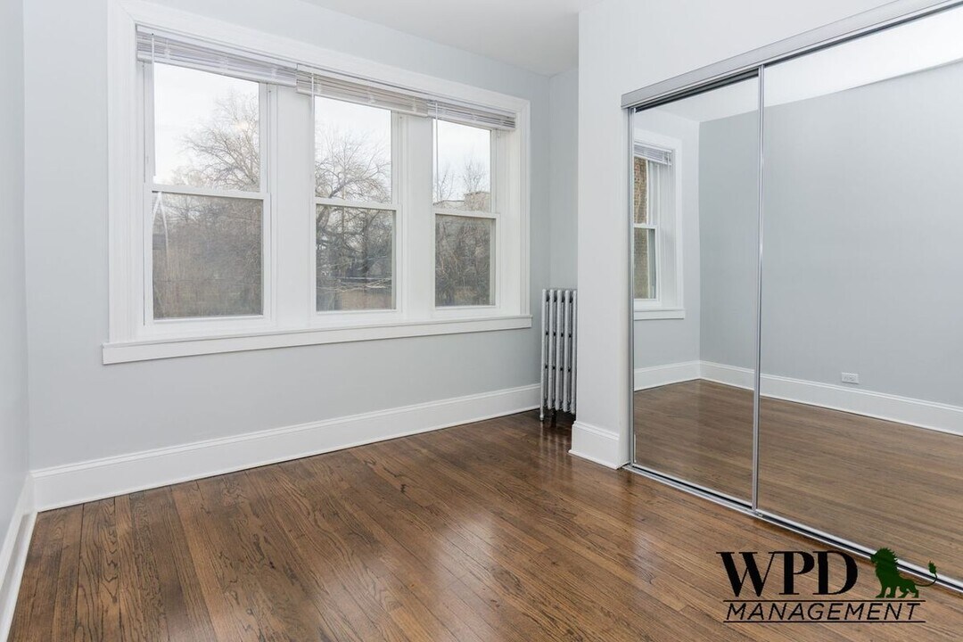 7431 S Eggleston Ave in Chicago, IL - Foto de edificio